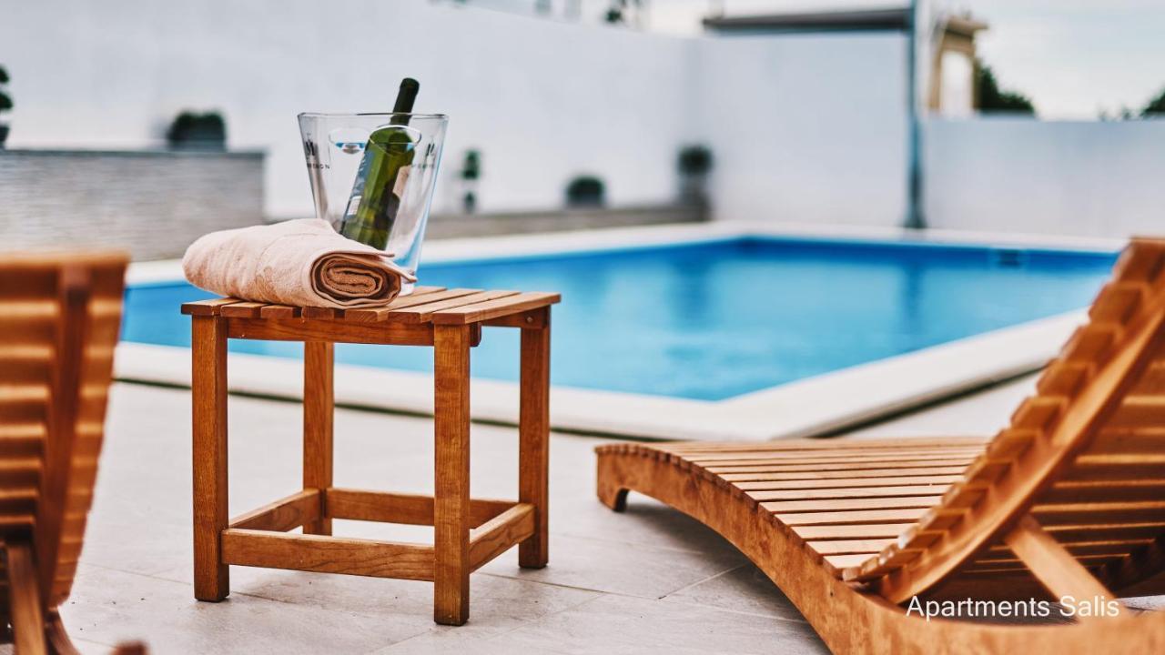 ורסי Salis Apartments מראה חיצוני תמונה