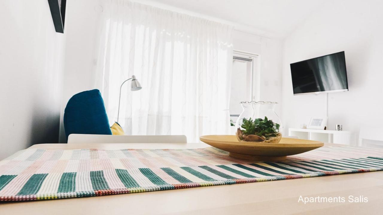 ורסי Salis Apartments מראה חיצוני תמונה